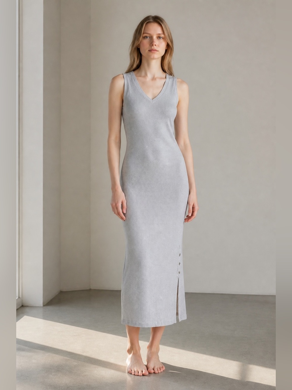 Monrow Light Gray Sleeveless V-Neck Midi Dress
